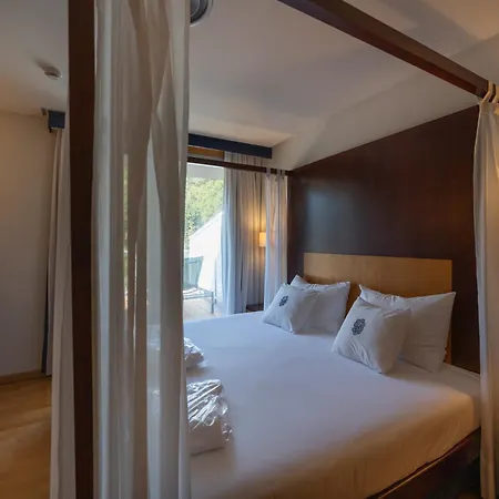 Hotell Lobios Caldaria Balneario 4*