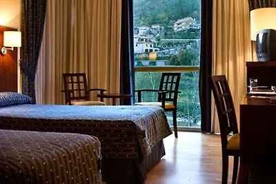 Hotel Lobios Caldaria Balneario 4*